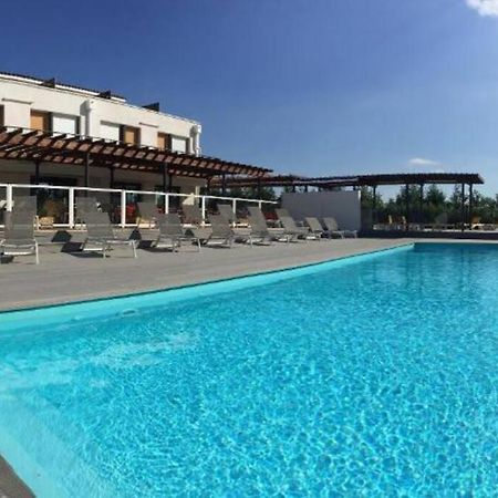 Éguilles104 Douce Provence Au Calme Face A La Piscineアパートメント エクステリア 写真
